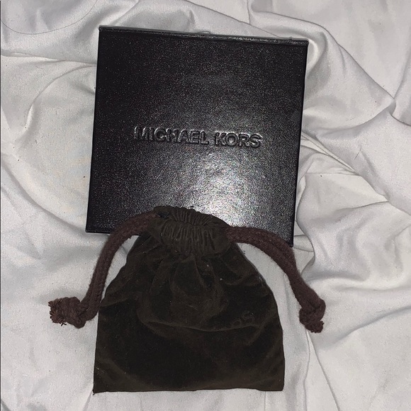 Rose gold crystal studded Michael Kors watch - Picture 4 of 9